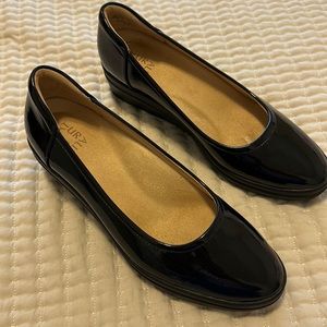 Black patent Naturalizer wedges size 10